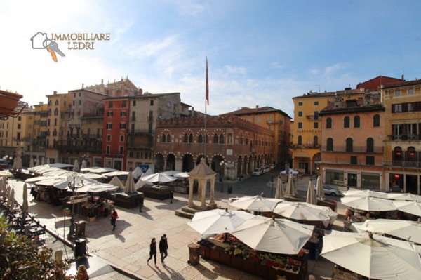 appartamento in affitto a Verona in zona Centro Storico