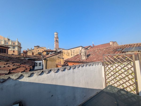 appartamento in affitto a Verona in zona Centro Storico