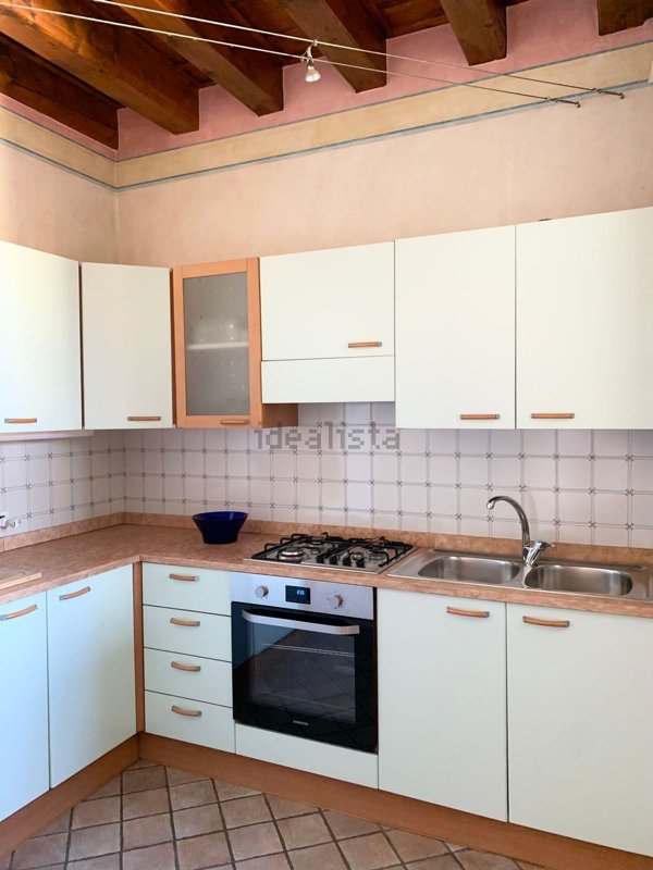appartamento in affitto a Verona in zona Centro Storico