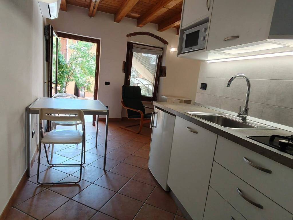 appartamento in affitto a Verona in zona Veronetta