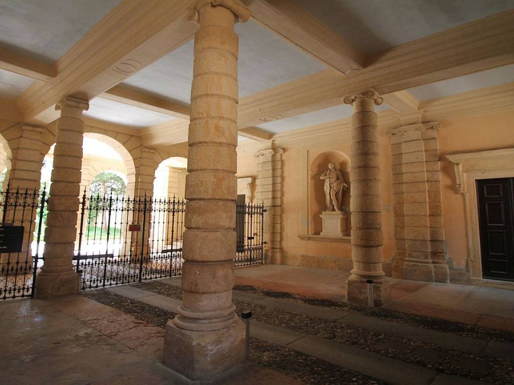 ufficio in affitto a Verona in zona Centro Storico