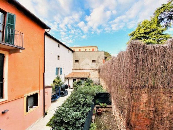 appartamento in affitto a Verona in zona Veronetta