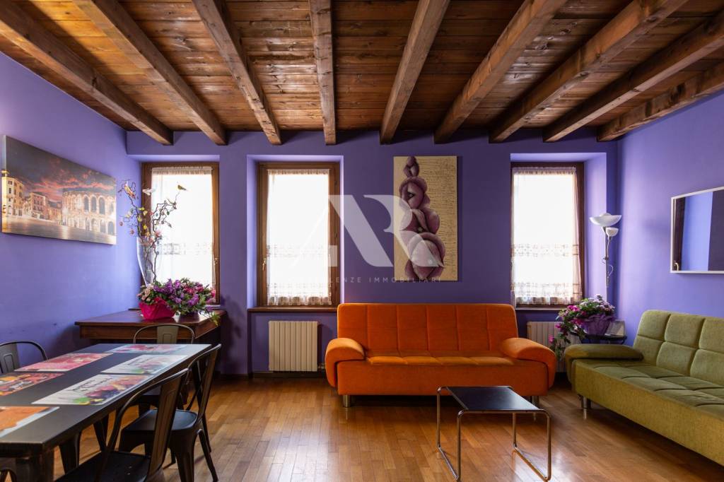 appartamento in affitto a Verona in zona Centro Storico