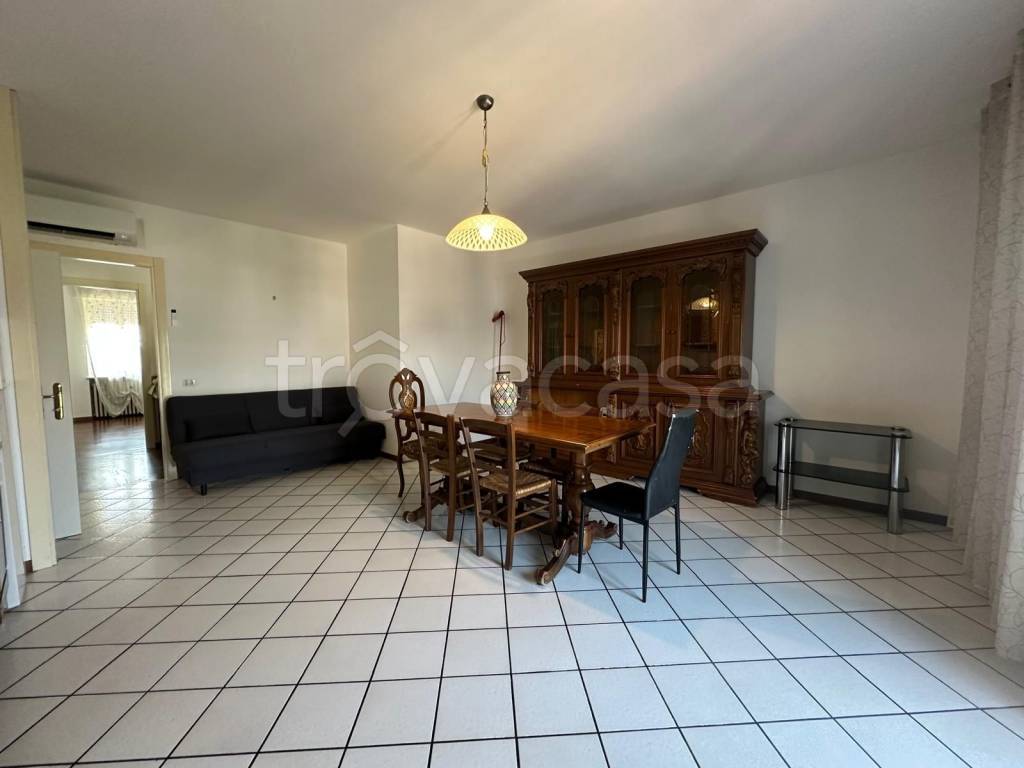 appartamento in affitto a Verona in zona Borgo Roma