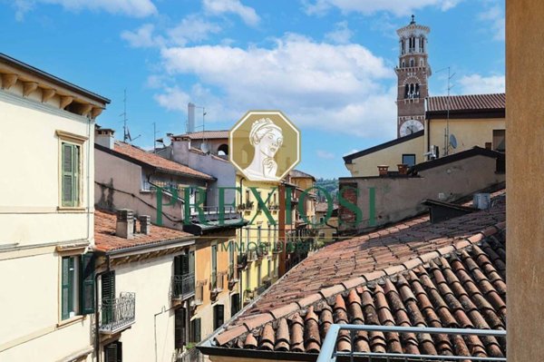appartamento in affitto a Verona in zona Centro Storico