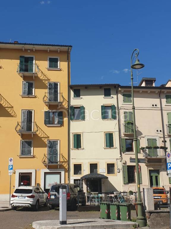 appartamento in affitto a Verona in zona Centro Storico
