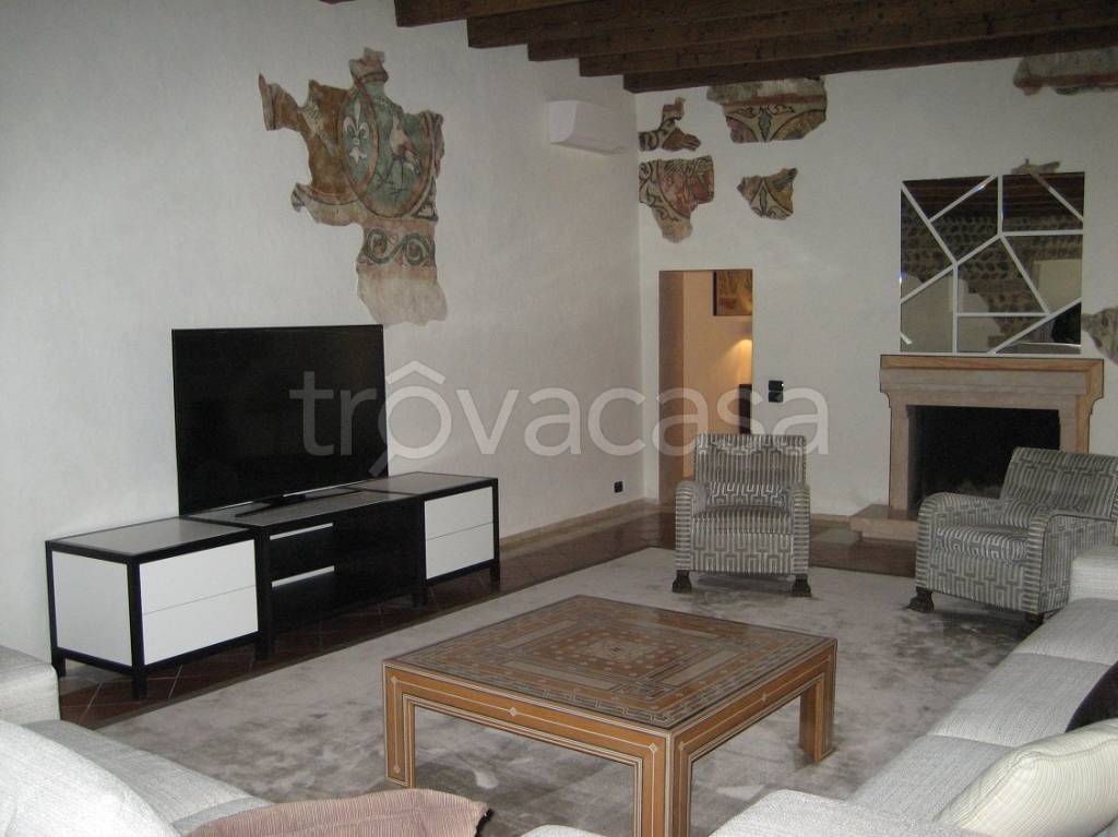 appartamento in affitto a Verona in zona Centro Storico