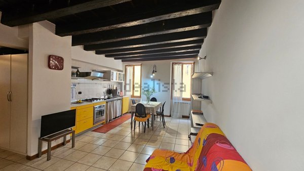 appartamento in affitto a Verona in zona Centro Storico