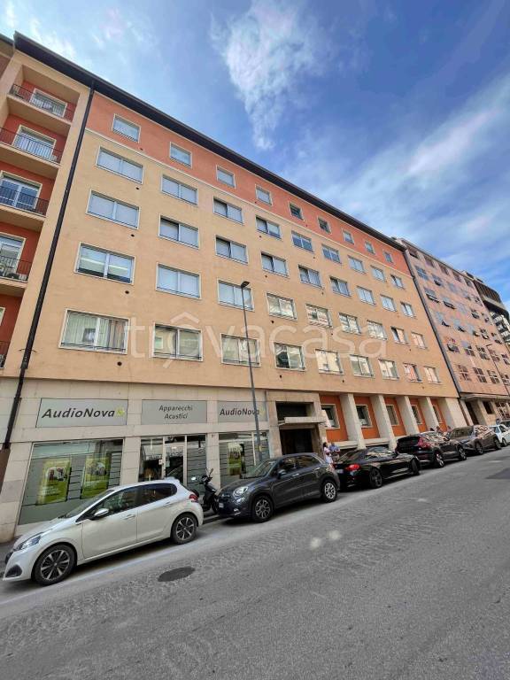 ufficio in affitto a Verona in zona Cittadella