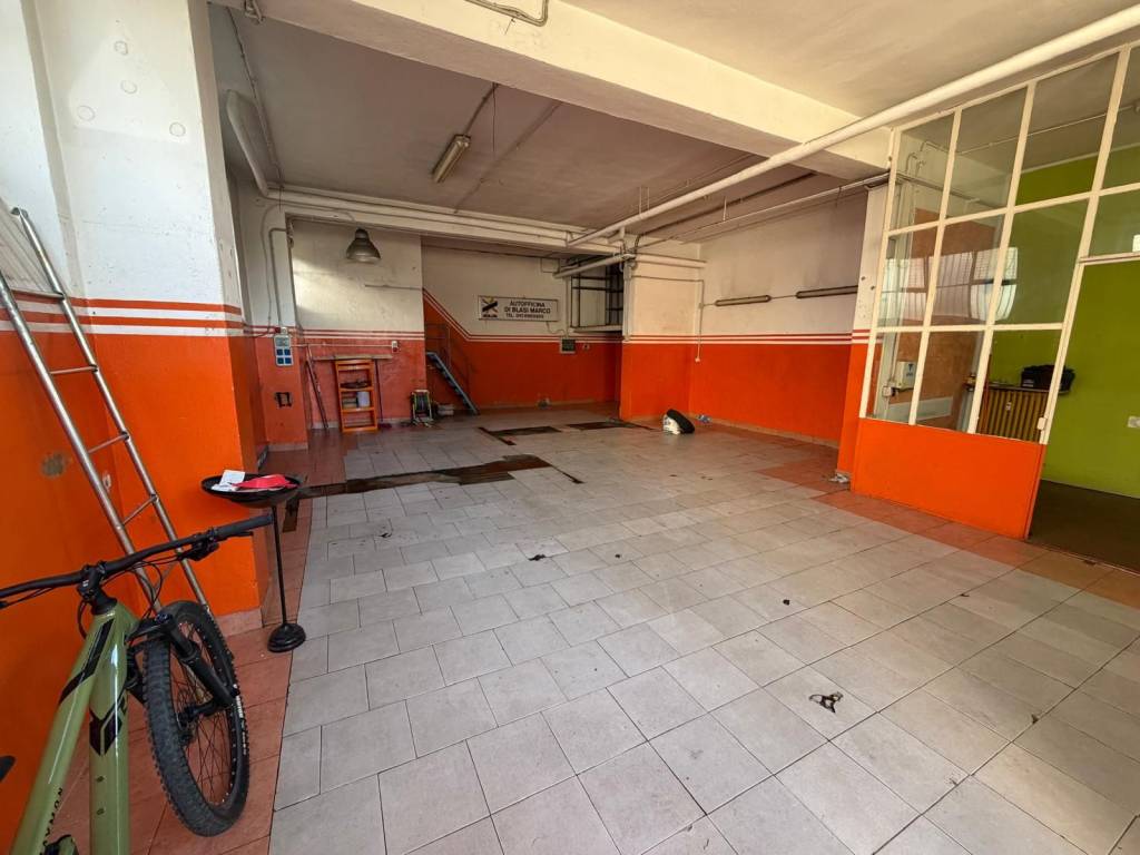 locale commerciale in affitto a Verona in zona San Massimo all'Adige