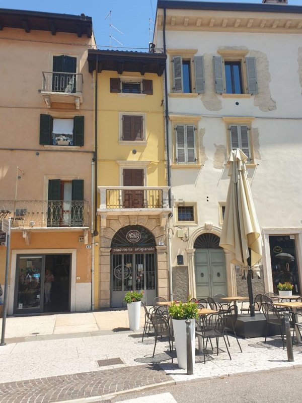 appartamento in affitto a Verona in zona Centro Storico
