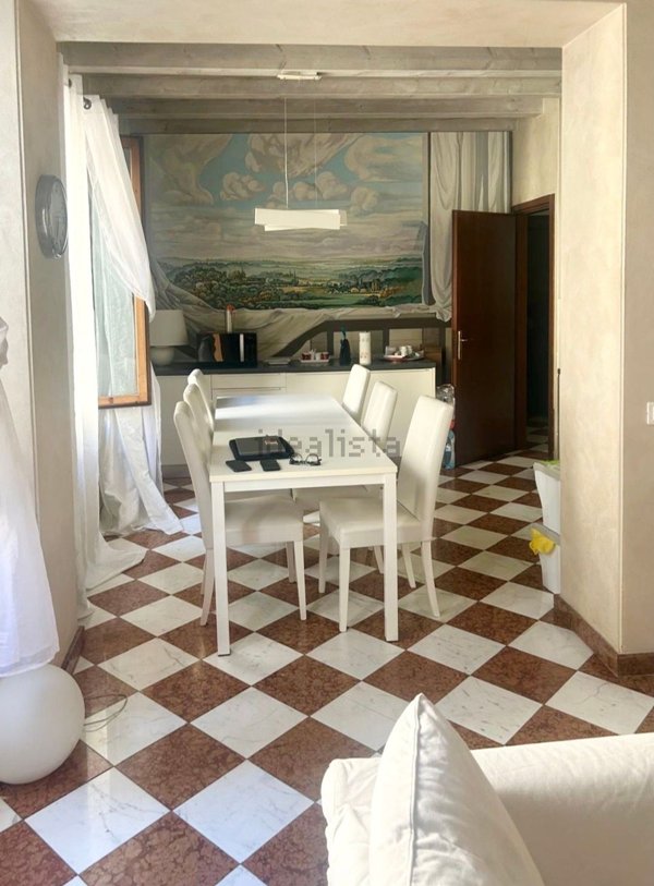 appartamento in affitto a Verona in zona Centro Storico