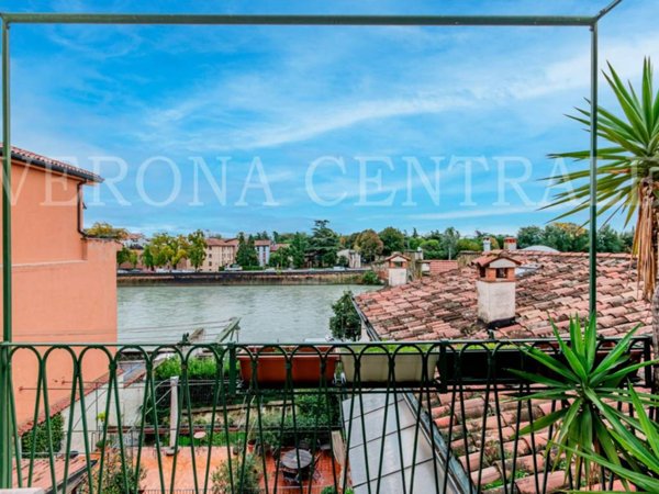 appartamento in affitto a Verona in zona Centro Storico