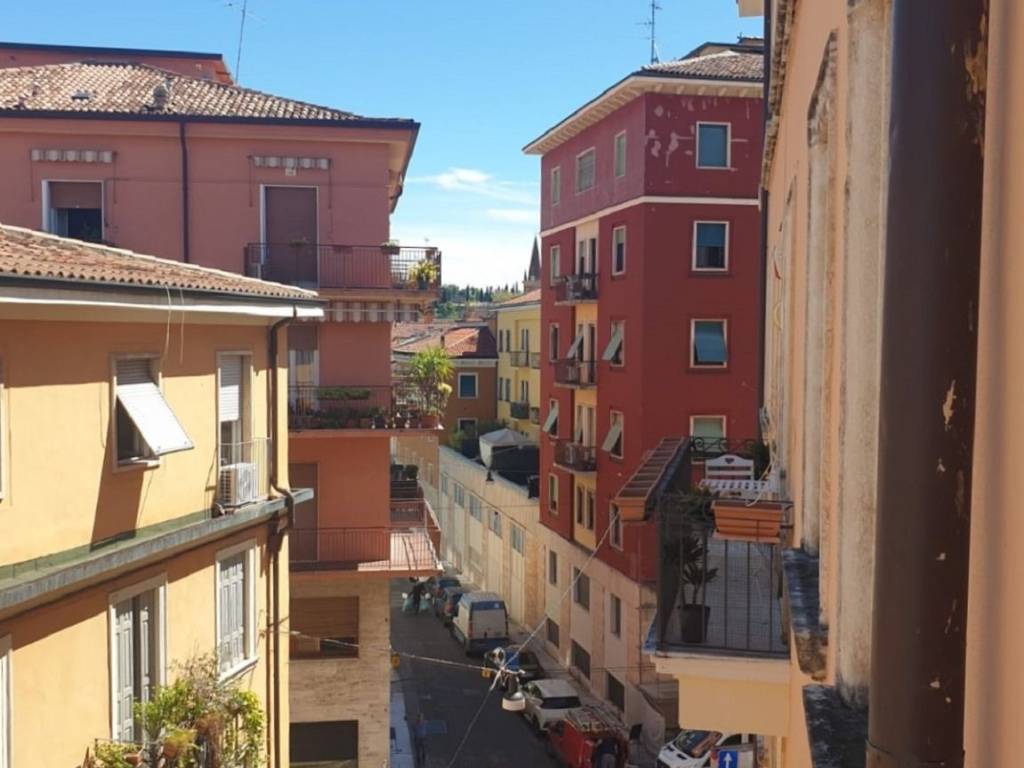 appartamento in affitto a Verona in zona Centro Storico