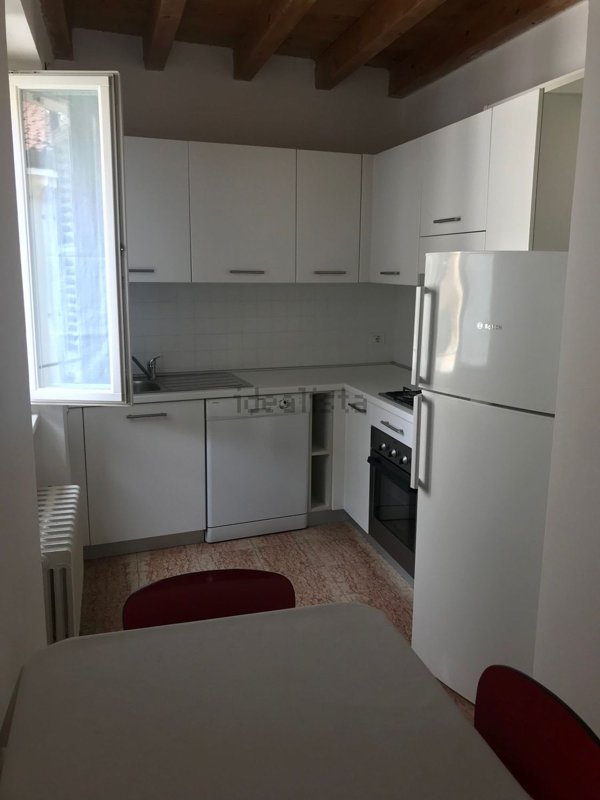 appartamento in affitto a Verona in zona Veronetta