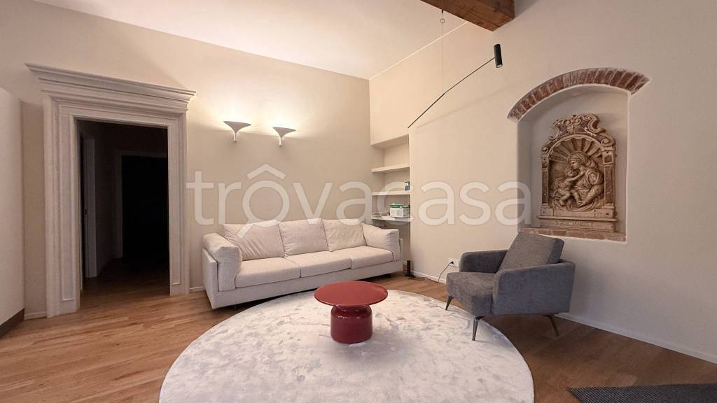 appartamento in affitto a Verona in zona Centro Storico