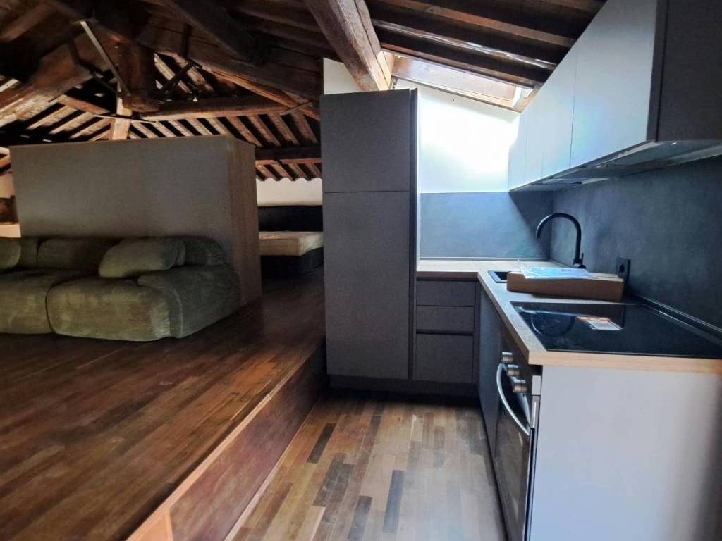 appartamento in affitto a Verona in zona Centro Storico