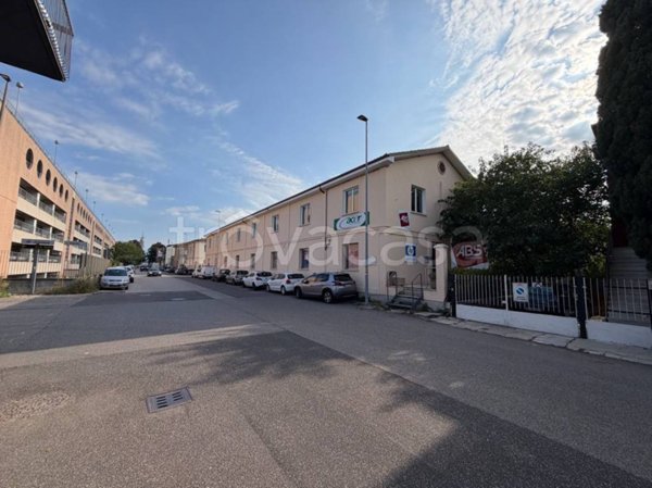 ufficio in affitto a Verona in zona Borgo Roma