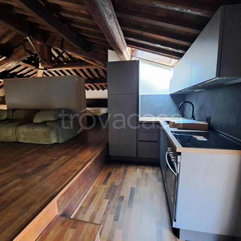 appartamento in affitto a Verona in zona Centro Storico