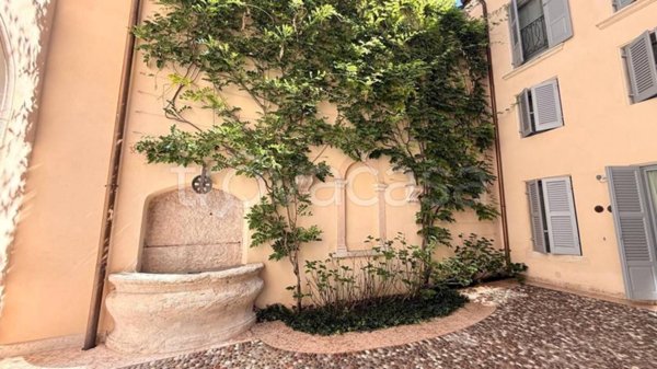 appartamento in affitto a Verona in zona Centro Storico