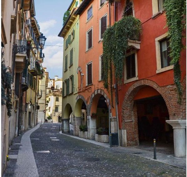 appartamento in affitto a Verona in zona Centro Storico