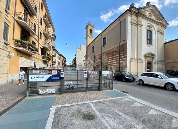 box auto in affitto a Verona in zona Centro Storico