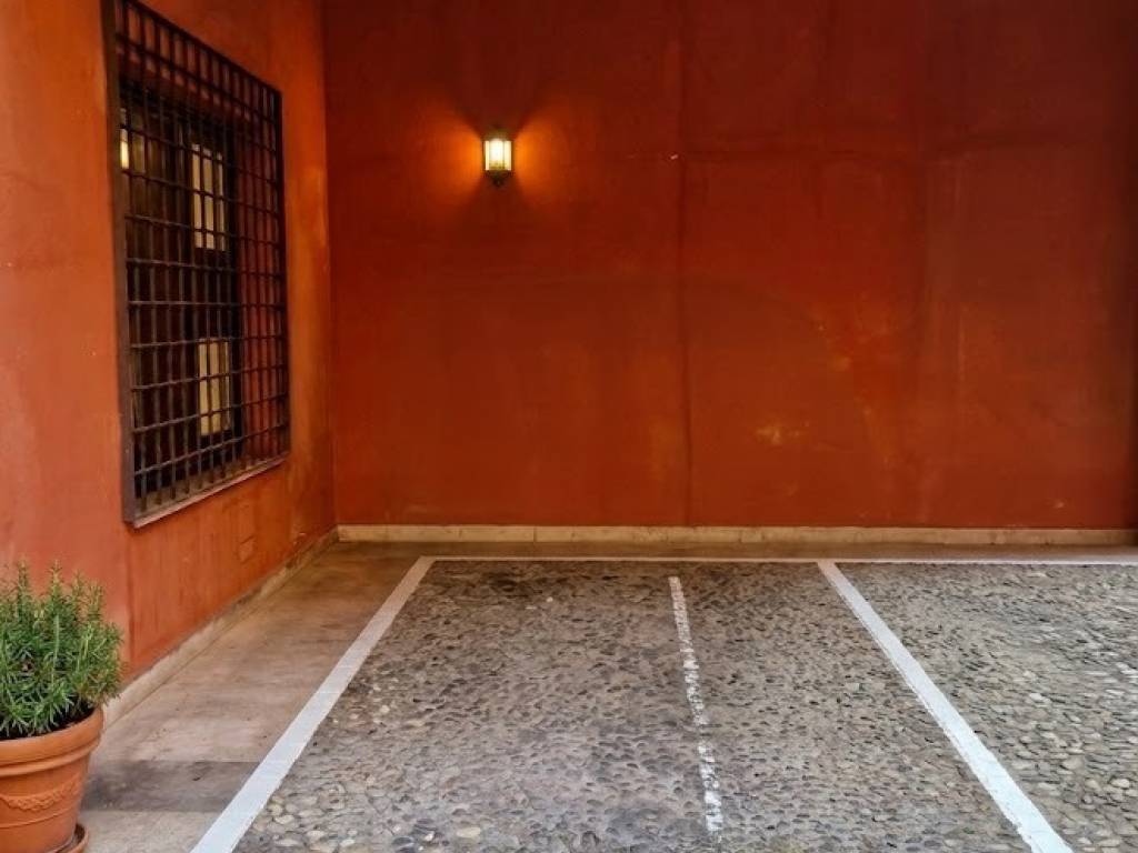 box auto in affitto a Verona in zona Centro Storico