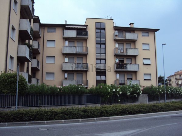 appartamento in affitto a Verona in zona Borgo Roma
