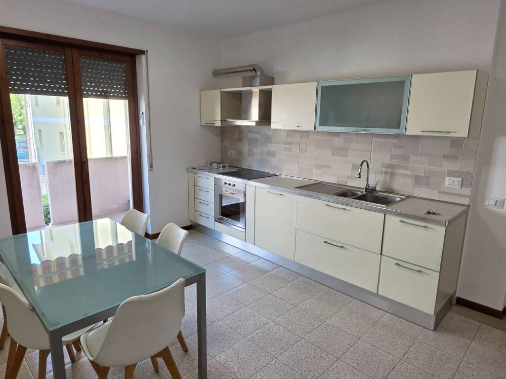 appartamento in affitto a Verona in zona Borgo Roma
