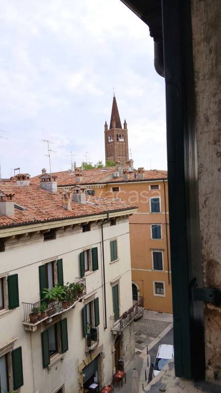 appartamento in affitto a Verona in zona Centro Storico