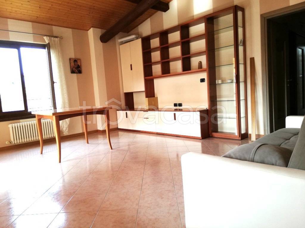 appartamento in affitto a Verona in zona Veronetta