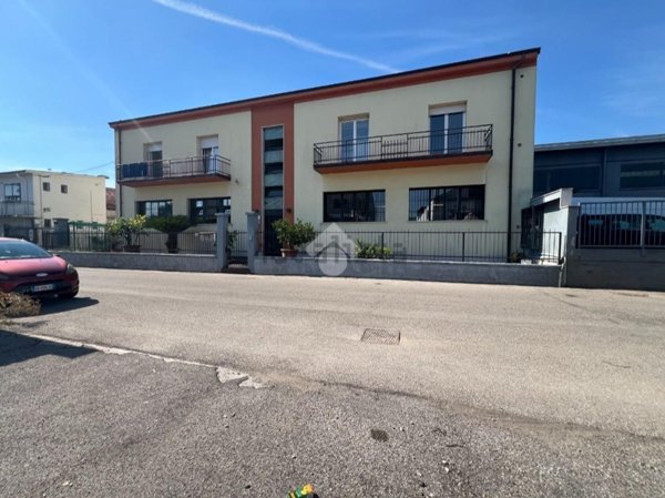 ufficio in affitto a Verona in zona Borgo Roma