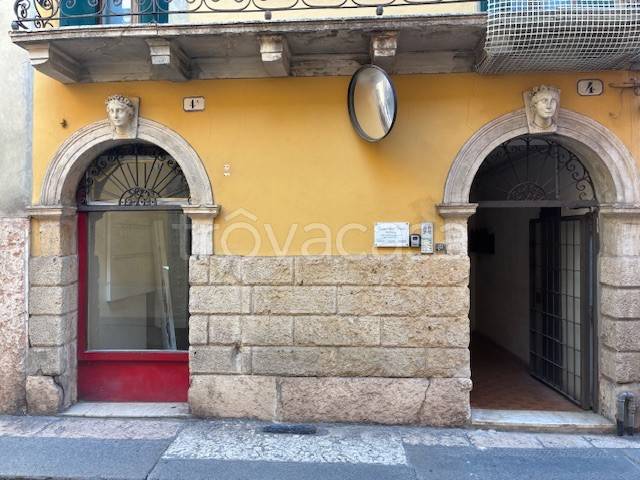 appartamento in affitto a Verona in zona Centro Storico