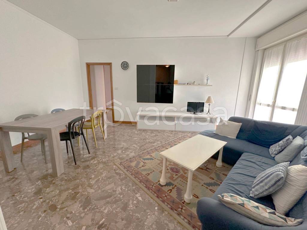 appartamento in affitto a Verona in zona Veronetta