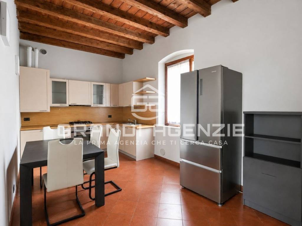 appartamento in affitto a Verona in zona Centro Storico