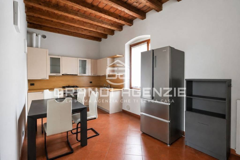 appartamento in affitto a Verona in zona Centro Storico