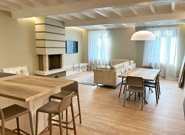 appartamento in affitto a Verona in zona Centro Storico