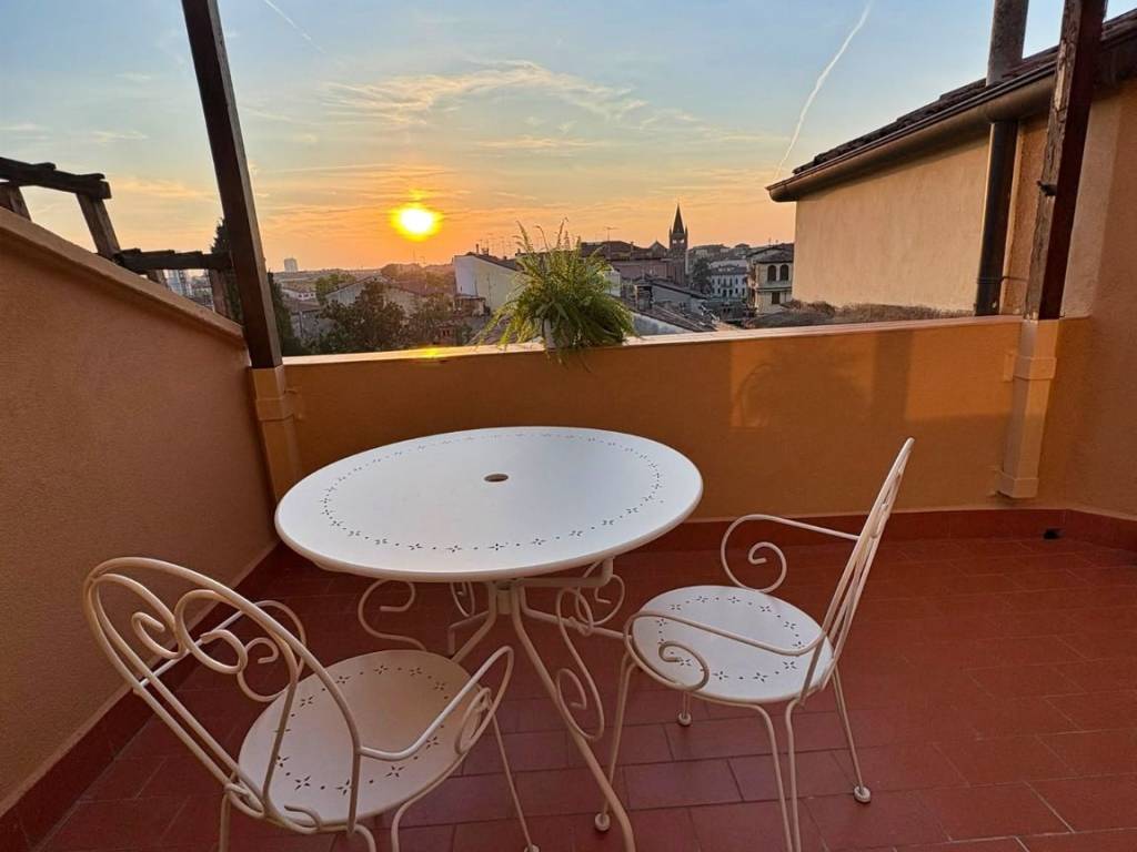 appartamento in affitto a Verona in zona Centro Storico