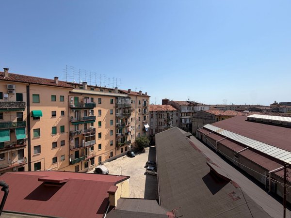 appartamento in affitto a Verona in zona Cittadella