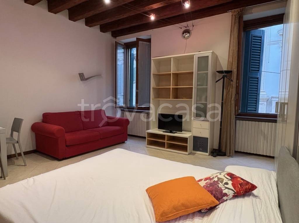 appartamento in affitto a Verona in zona Centro Storico