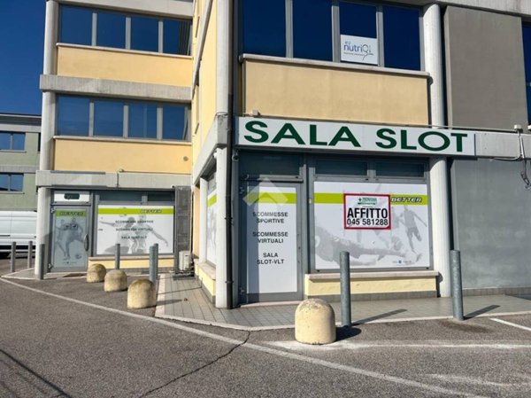 ufficio in affitto a Vigasio in zona Forette