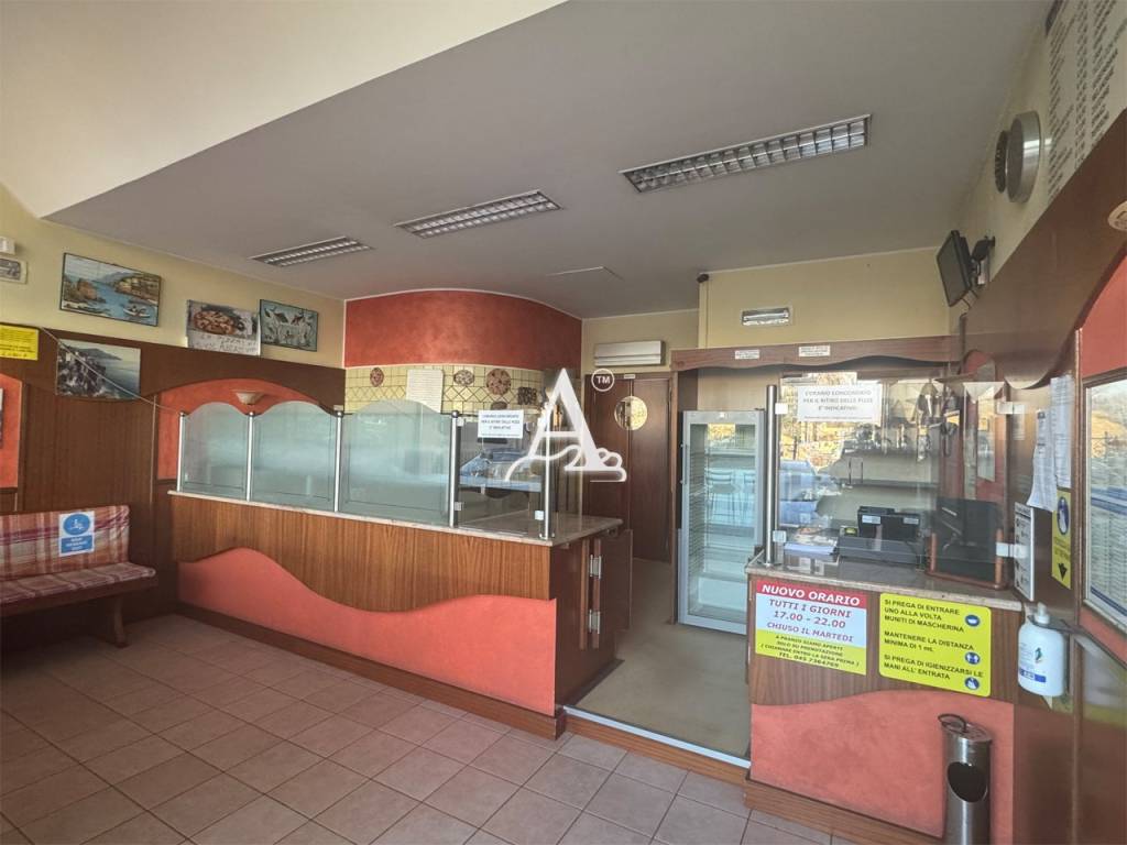 locale commerciale in affitto a Vigasio in zona Forette