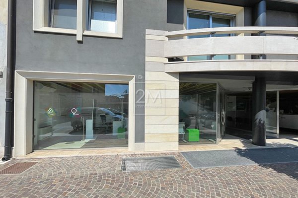negozio in affitto a Villafranca di Verona