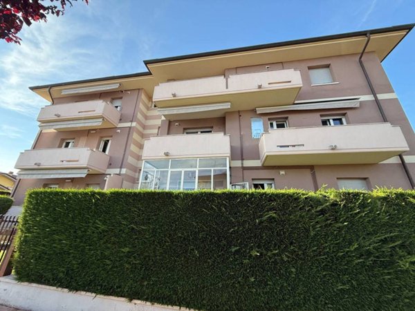 appartamento in affitto a Villafranca di Verona