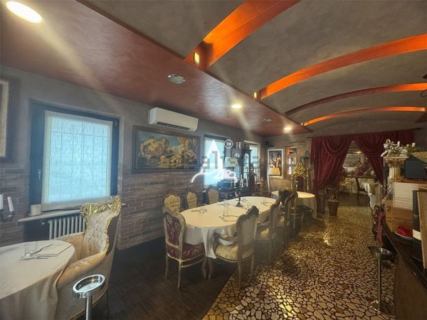 negozio in affitto a Villafranca di Verona