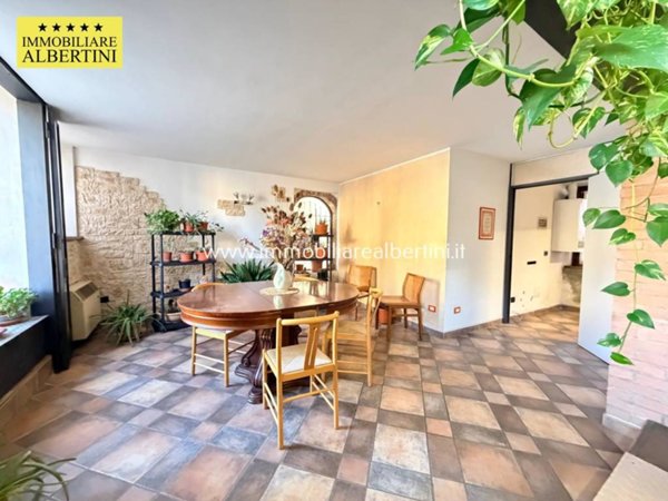 negozio in affitto a Villafranca di Verona