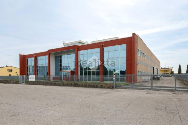 ufficio in affitto a Villafranca di Verona