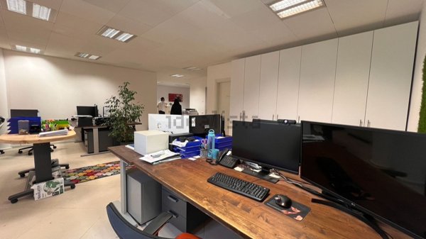 ufficio in affitto a Villafranca di Verona in zona Dossobuono