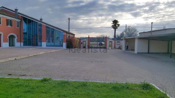 casa indipendente in affitto a Villafranca di Verona