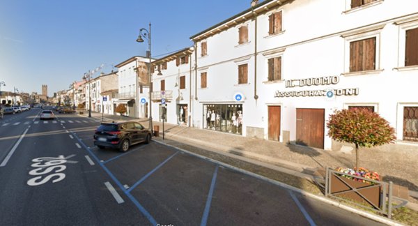 negozio in affitto a Villafranca di Verona